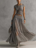 Marina | Conjunto de Top con Paneles de Encaje y Falda Maxi Plisada Gris