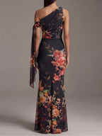 Irene | Vestido Maxi Negro de Gasa Plisada con Estampado y Un Solo Hombro