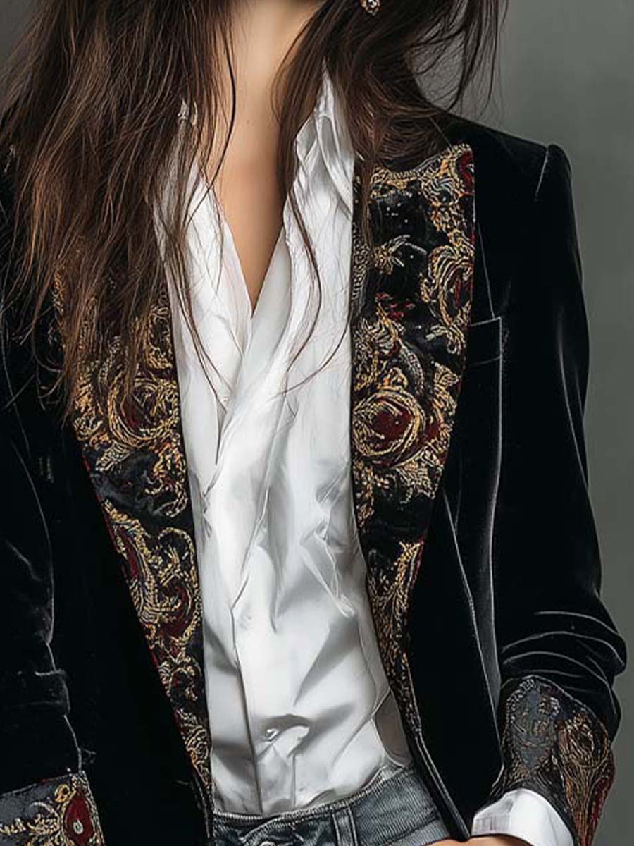 Camila | Blazer Entallado con Estampado Barroco Negro