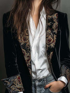 Camila | Blazer Entallado con Estampado Barroco Negro