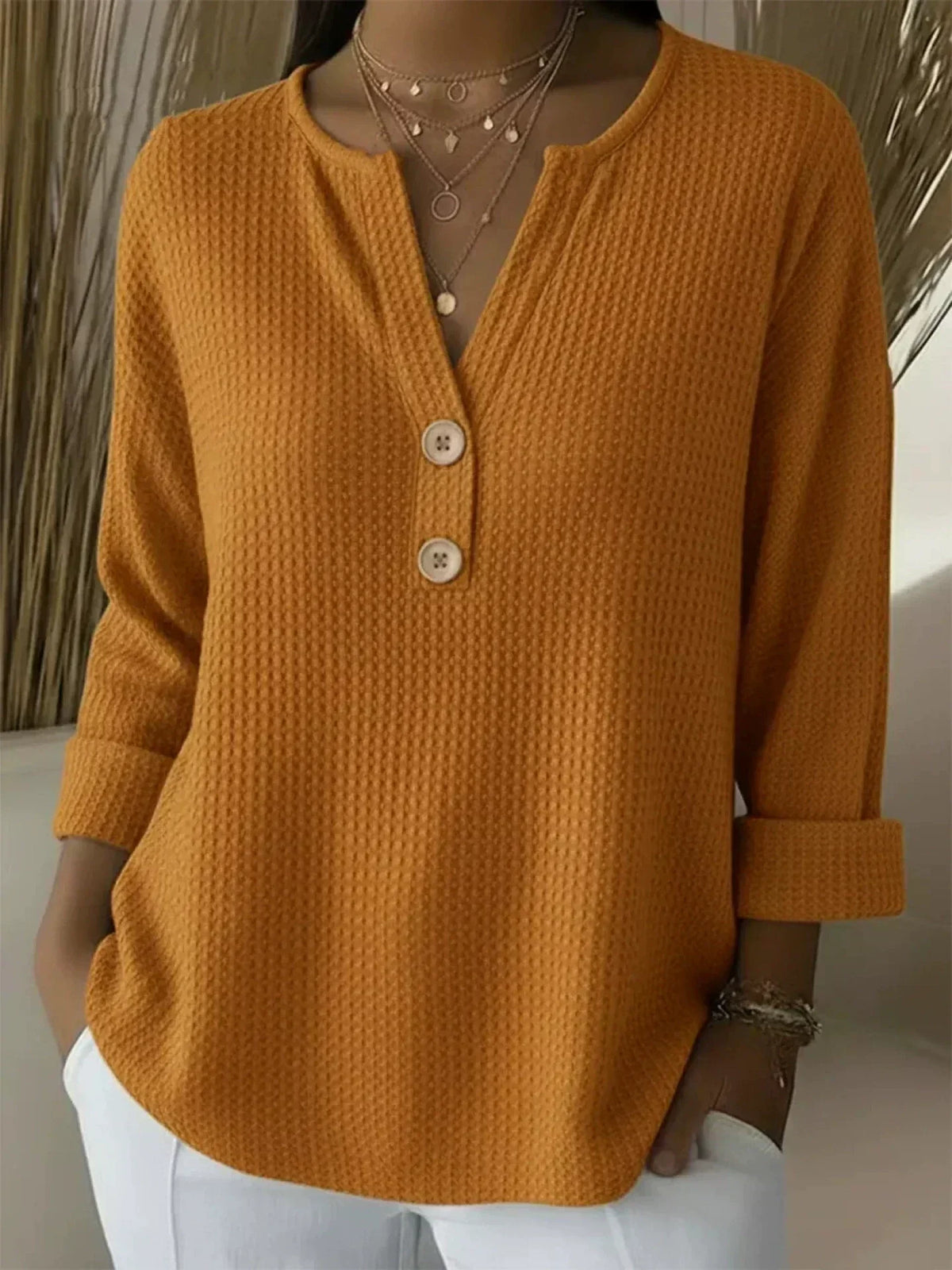 Lucía | Top Henley con Botones