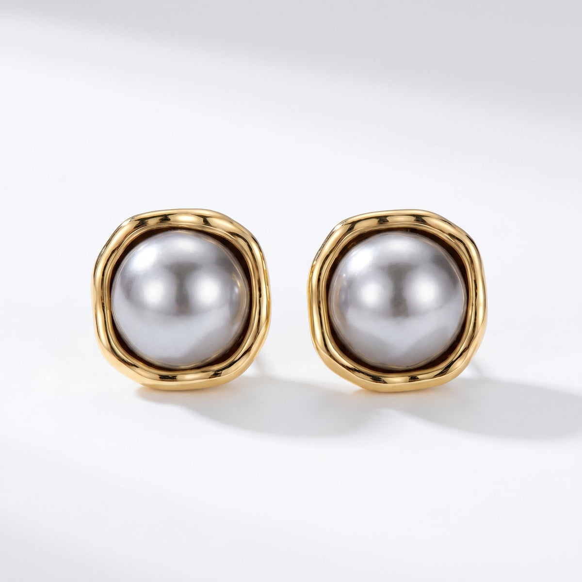 Pendientes de Perlas Negras Elegantes con Gracia Atemporal