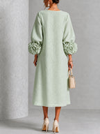 Catalina | Vestido midi con mangas abullonadas y botones de flor