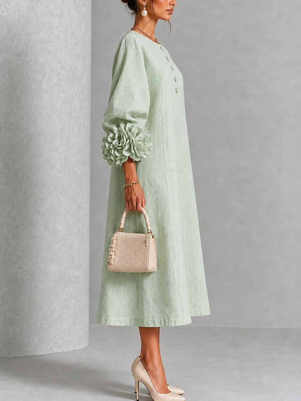 Catalina | Vestido midi con mangas abullonadas y botones de flor