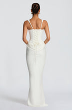 Noemí | Vestido Maxi Satinado de Escote Cuadrado