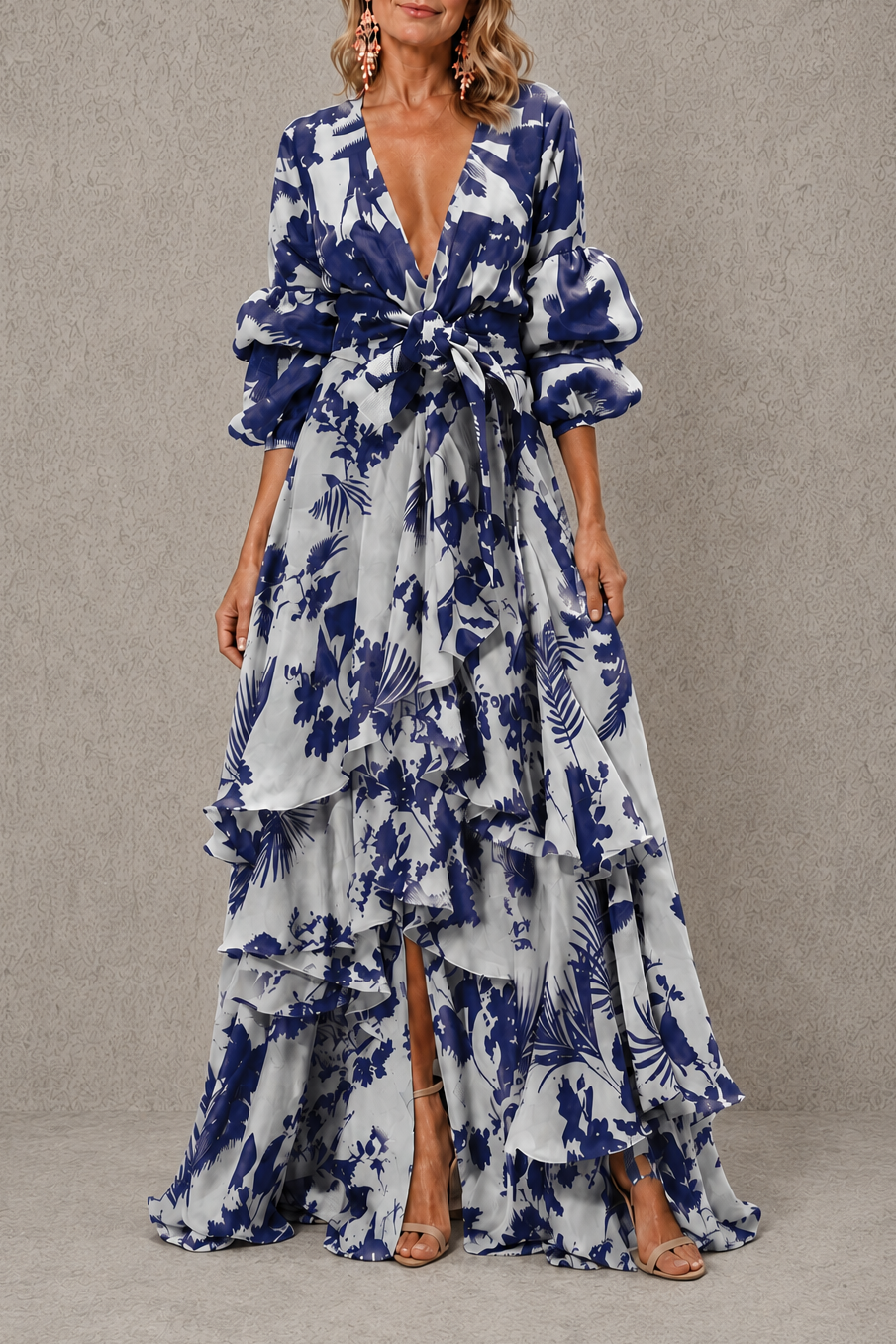 Victoria | Vestido con lazo y capas