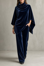 Gala | Conjunto de terciopelo con top poncho de cuello drapeado y pantalón ancho