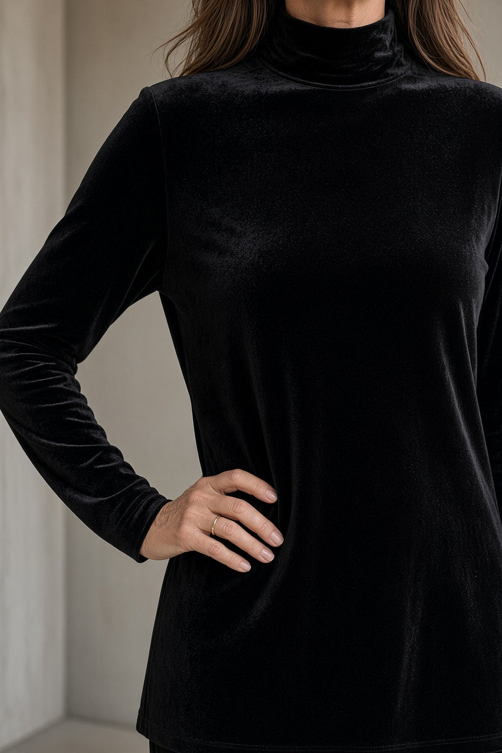 Mabel | Conjunto de terciopelo con top de cuello alto y pantalón ancho