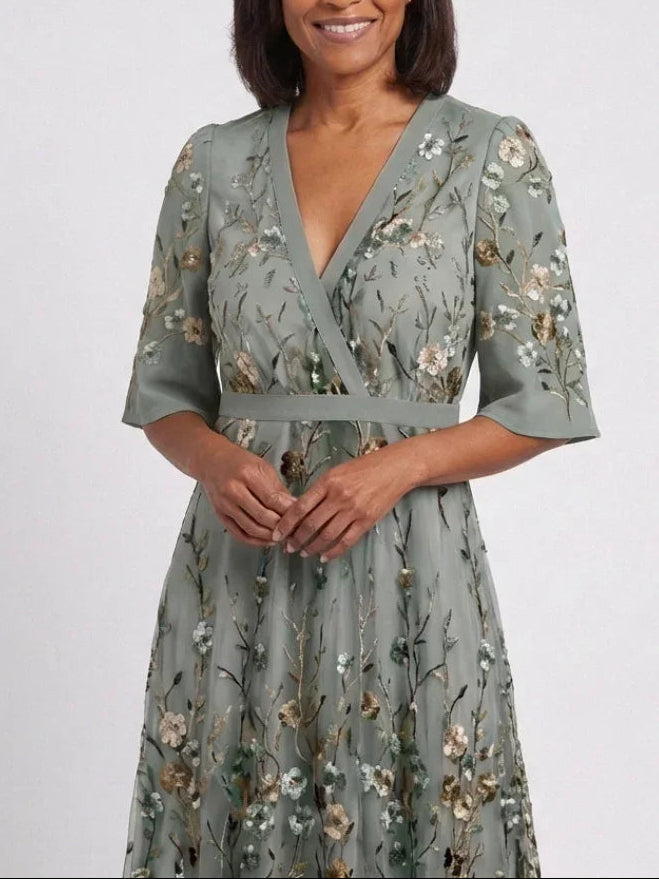 Eva | Vestido Maxi Floral de Malla con Manga Corta