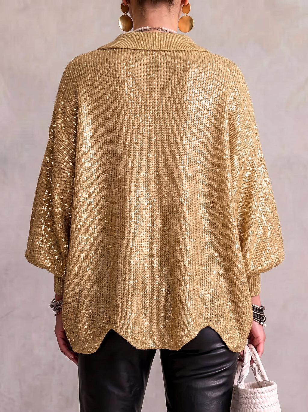Sandra | Rebeca oversize con cuello y botones dorados